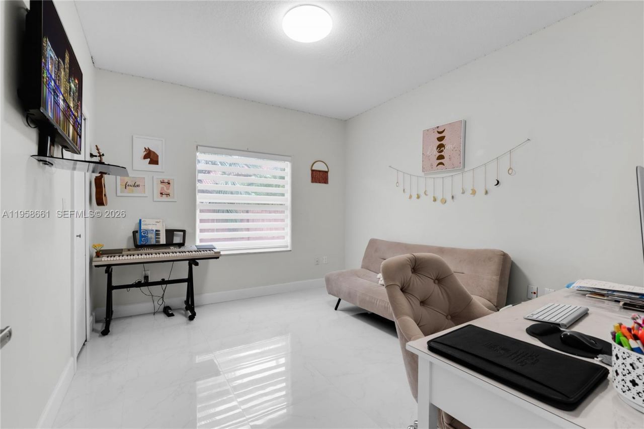 429 NW 130th Ave, Miami, FL 33182 Photo