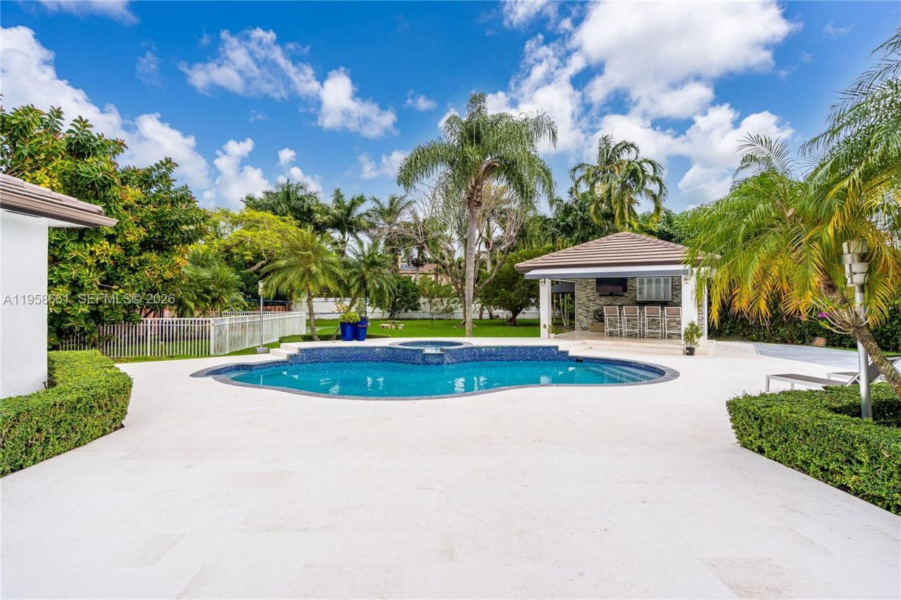 429 NW 130th Ave, Miami, FL 33182 Photo