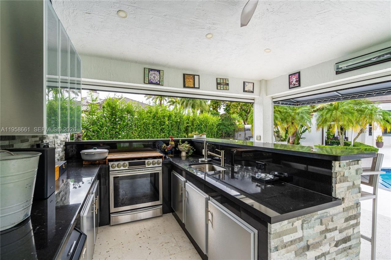 429 NW 130th Ave, Miami, FL 33182 Photo