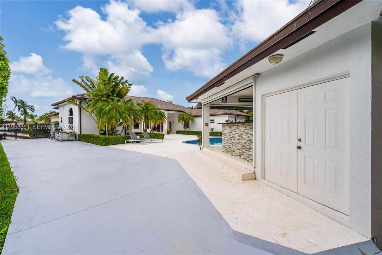 429 NW 130th Ave, Miami, FL 33182 Photo