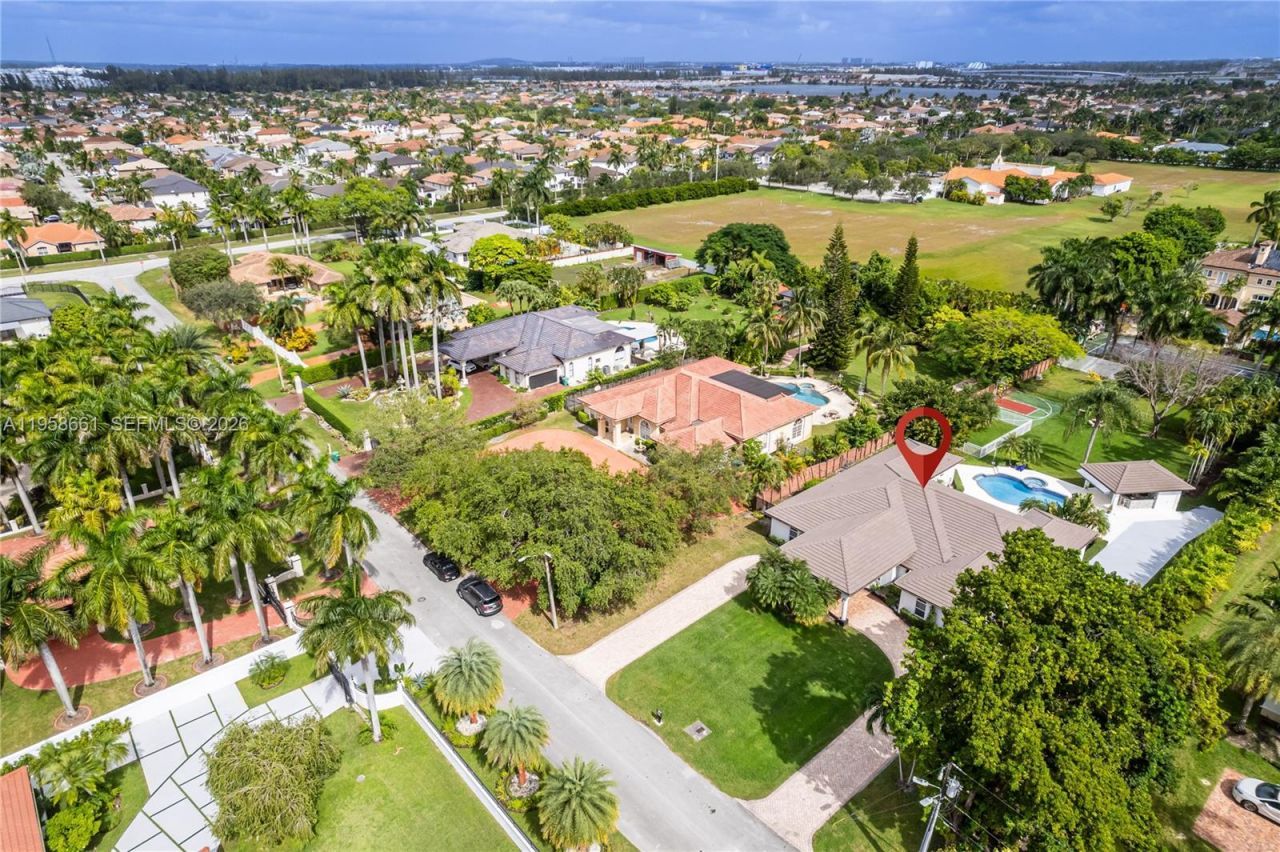 429 NW 130th Ave, Miami, FL 33182 Photo