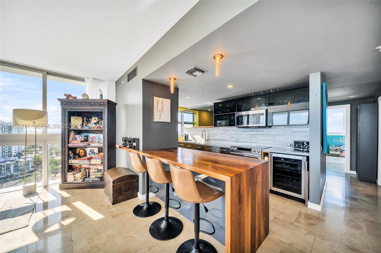 7929 West Dr , Unit 1501, North Bay Village, FL 33141 Photo