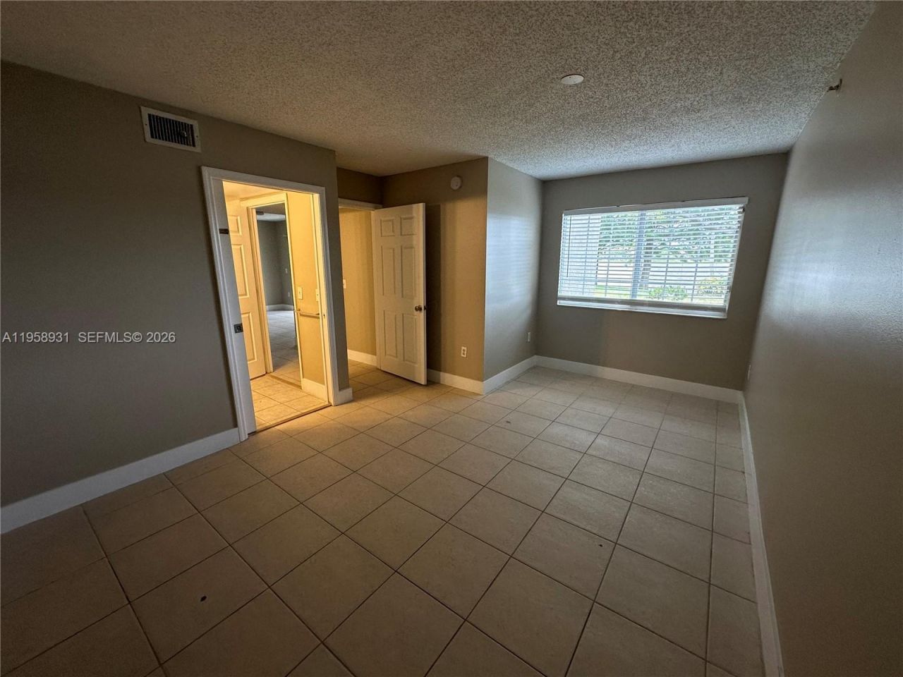 5005 Wiles Rd, Unit 104, Coconut Creek, FL 33073 Photo