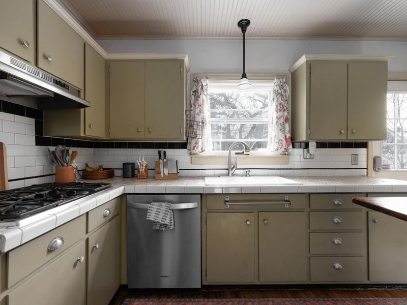 61 Tibet Road, Columbus, OH 43202 Photo 23