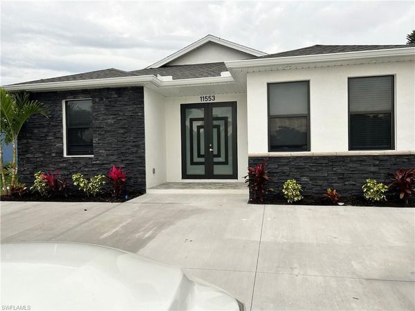 10830 St Lucia CT, BONITA SPRINGS, FL 34135