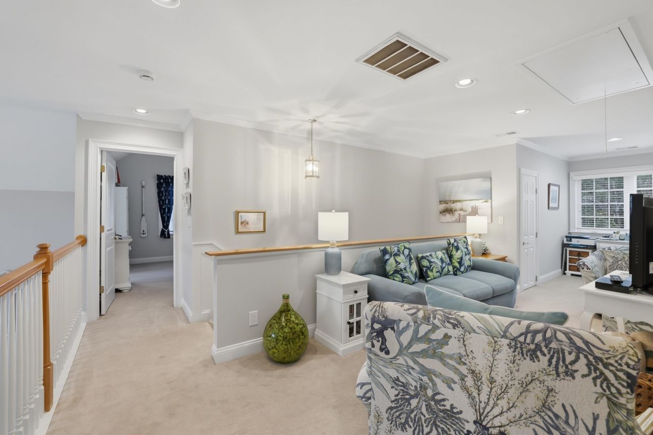 513 Huntington Lake Circle Photo 34