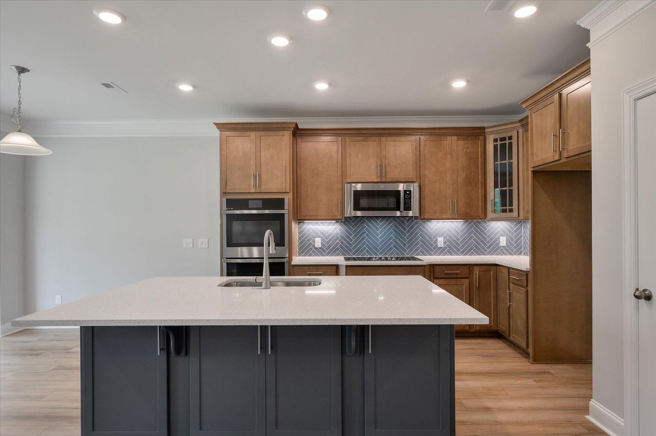 218 Palfrey Drive Photo 10