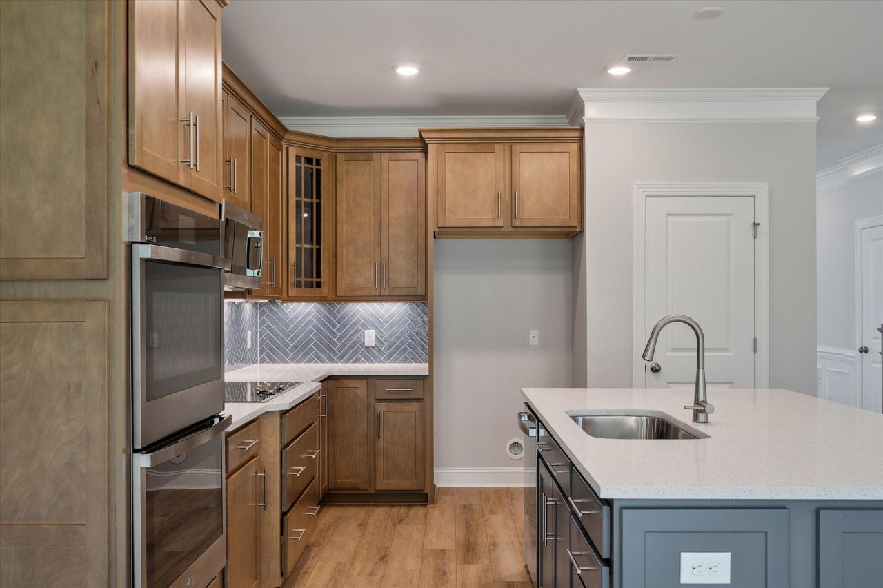 218 Palfrey Drive Photo 11