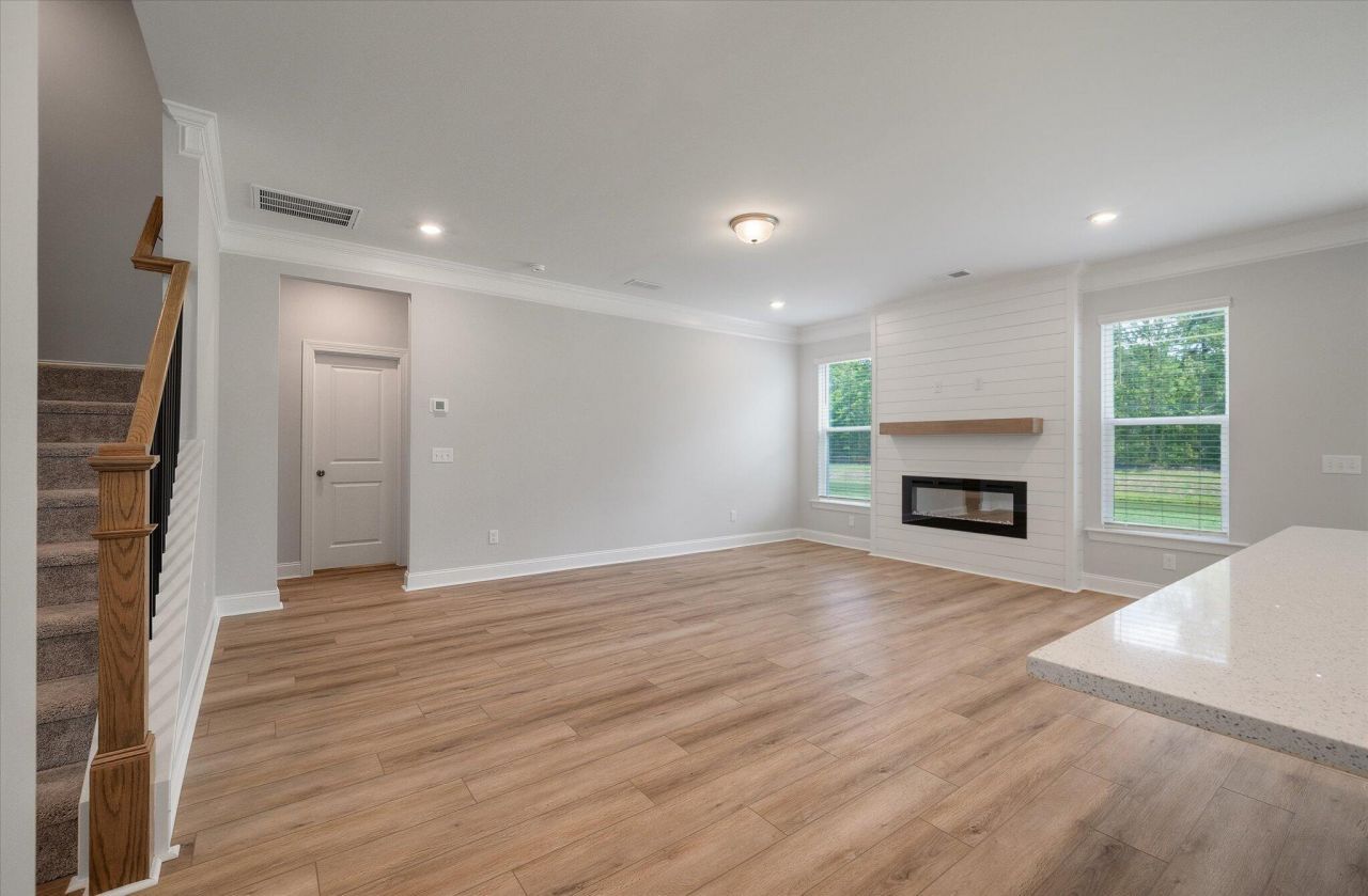 218 Palfrey Drive Photo 17