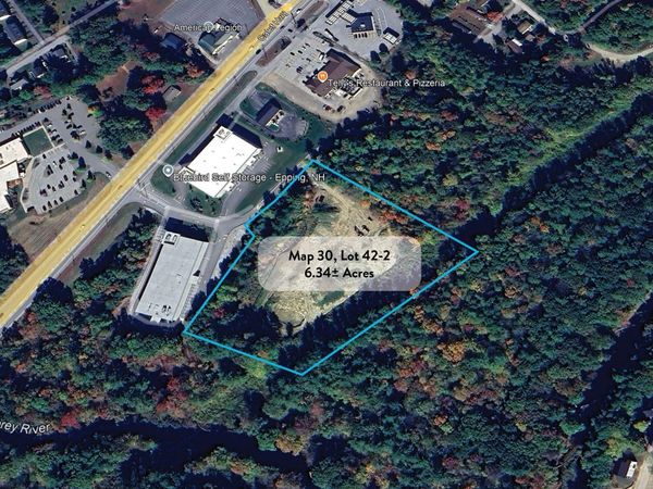 Greenlaw Drive, Unit Governors Run (Route 125), Epping, NH 03042