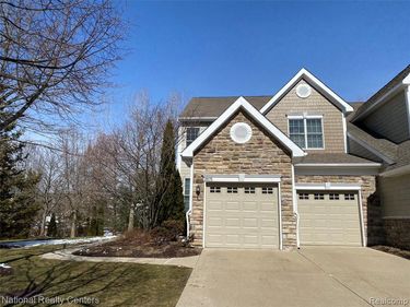 26175 Fieldstone Drive, Novi, MI 48374