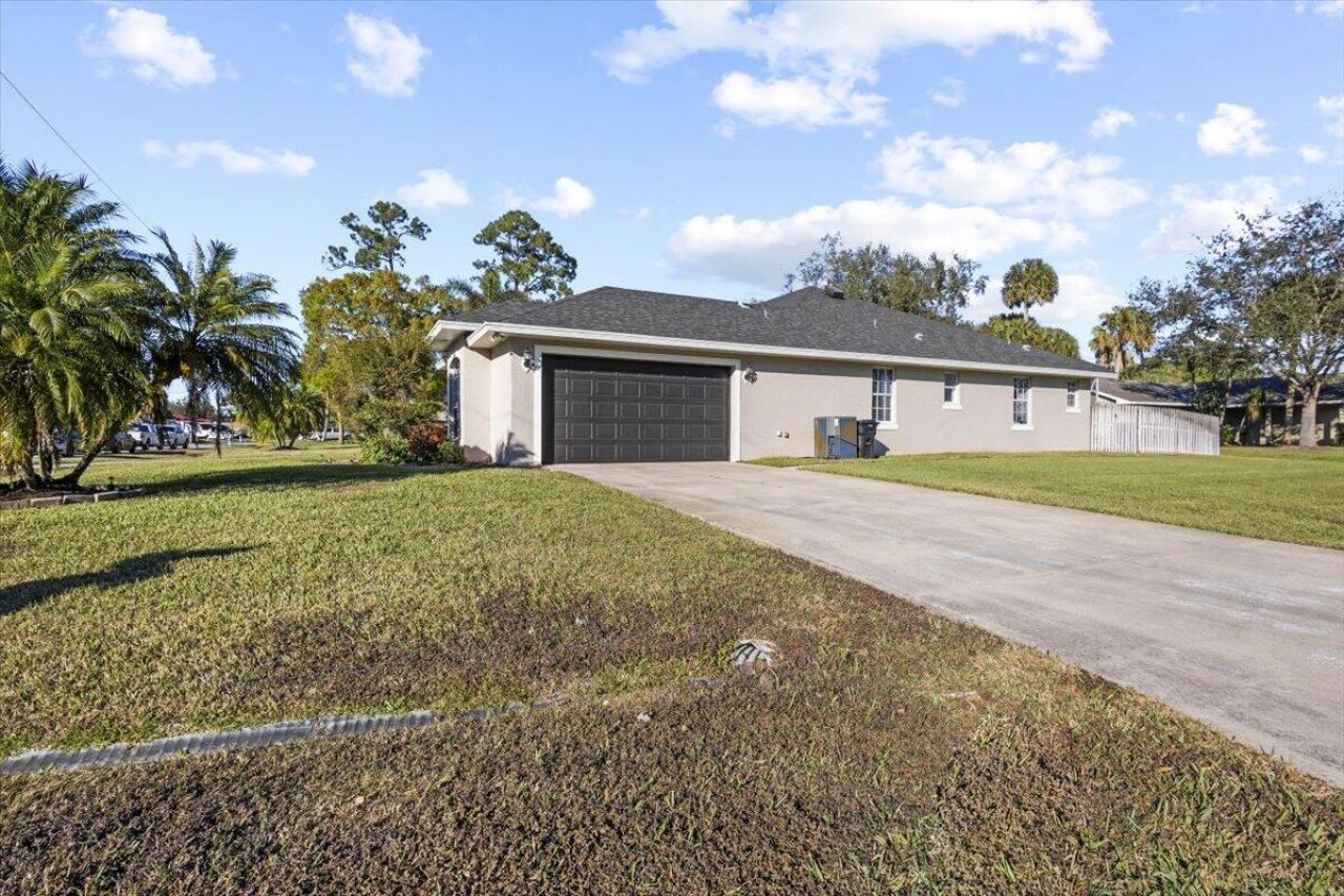 2161 SW Hyacinth Street, Port Saint Lucie, FL 34953 Photo