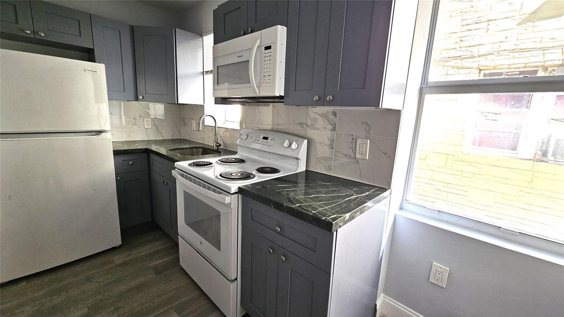 1142 SW 4th Street, Unit 3, Miami, FL 33130 Photo