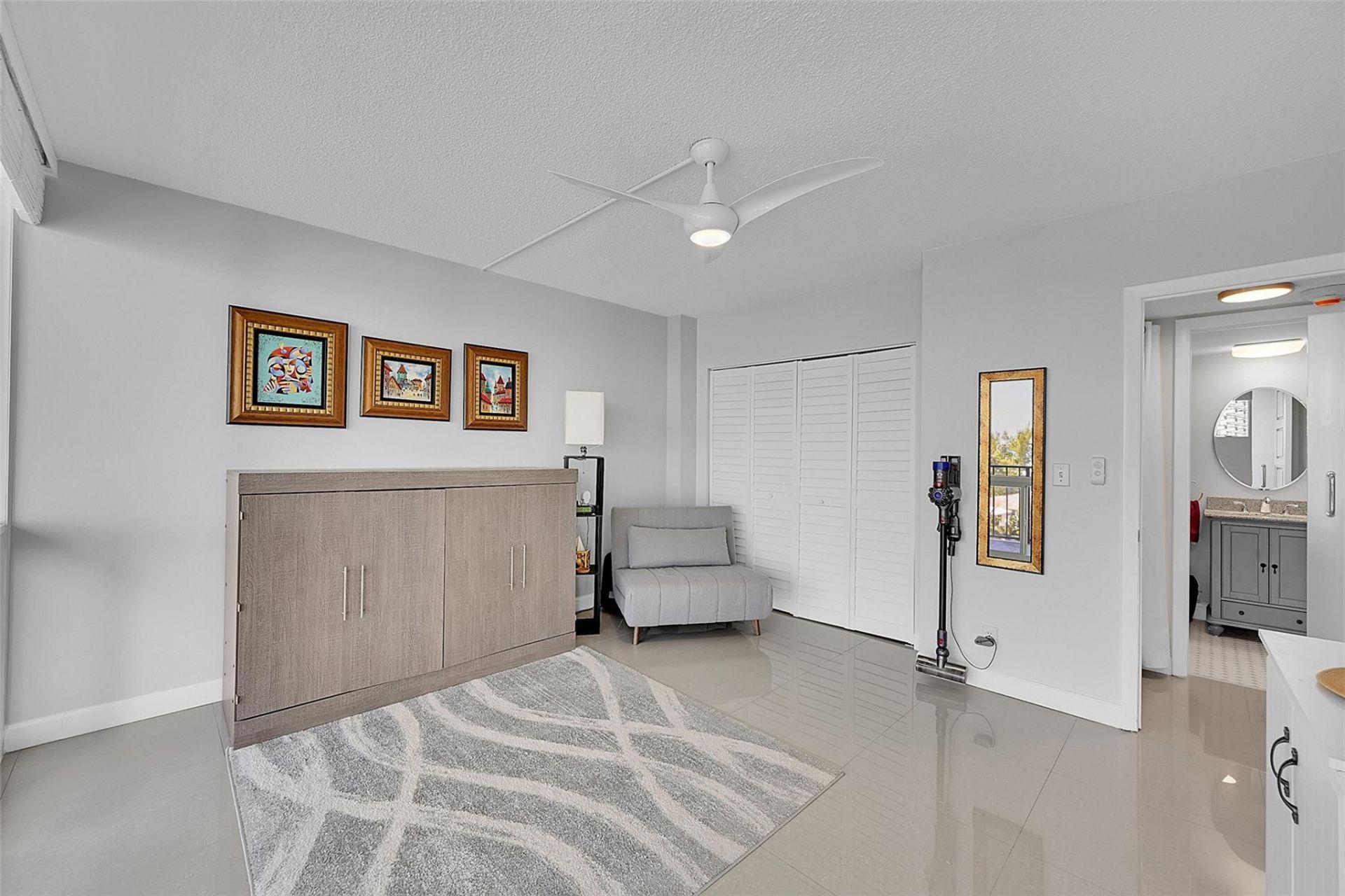 521 N Riverside Dr, Unit 707, Pompano Beach, FL 33062 Photo
