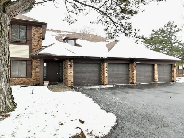 18424 Kedzie Avenue, Unit 2A, Homewood, IL 60430