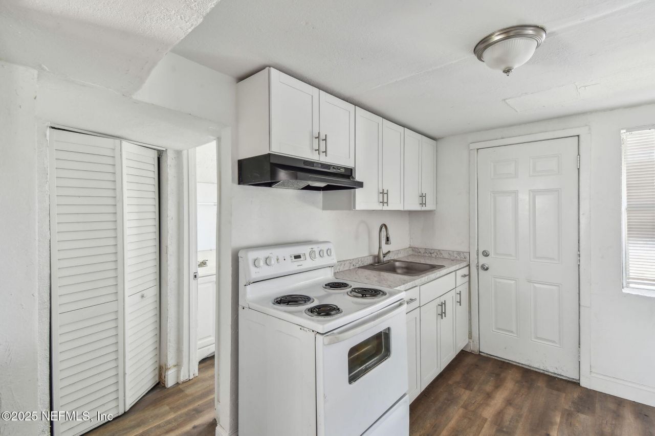 1330 Barnett Street, Jacksonville, FL 32209 Photo