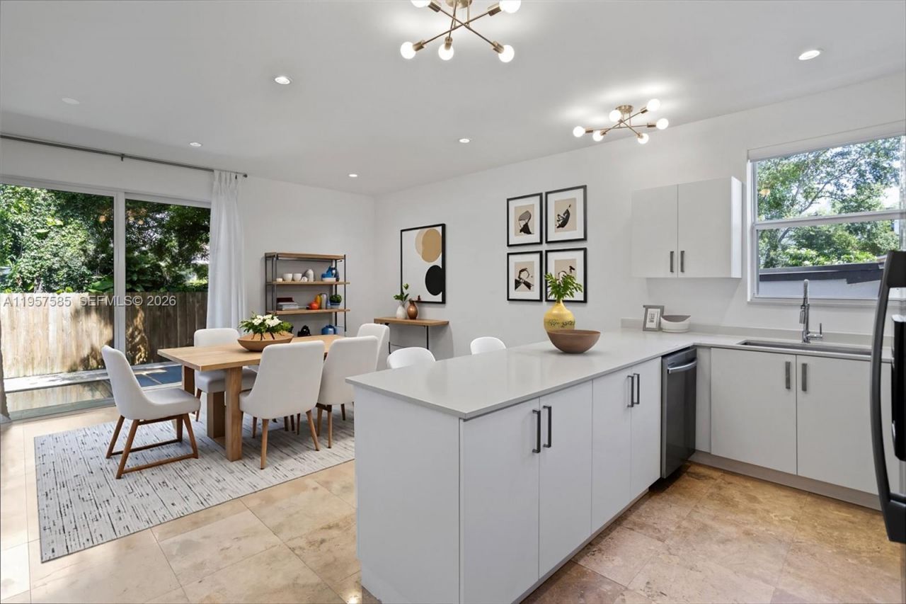 2784 SW 34th Ave , Miami, FL 33133 Photo