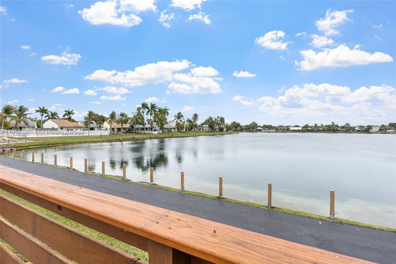 21839 SW 100th Pl, Cutler Bay, FL 33190 Photo