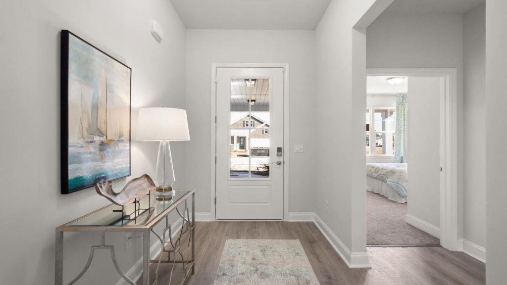 7067 Cinnamon Dr Photo 2