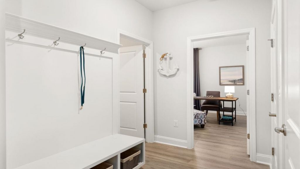 7067 Cinnamon Dr Photo 22