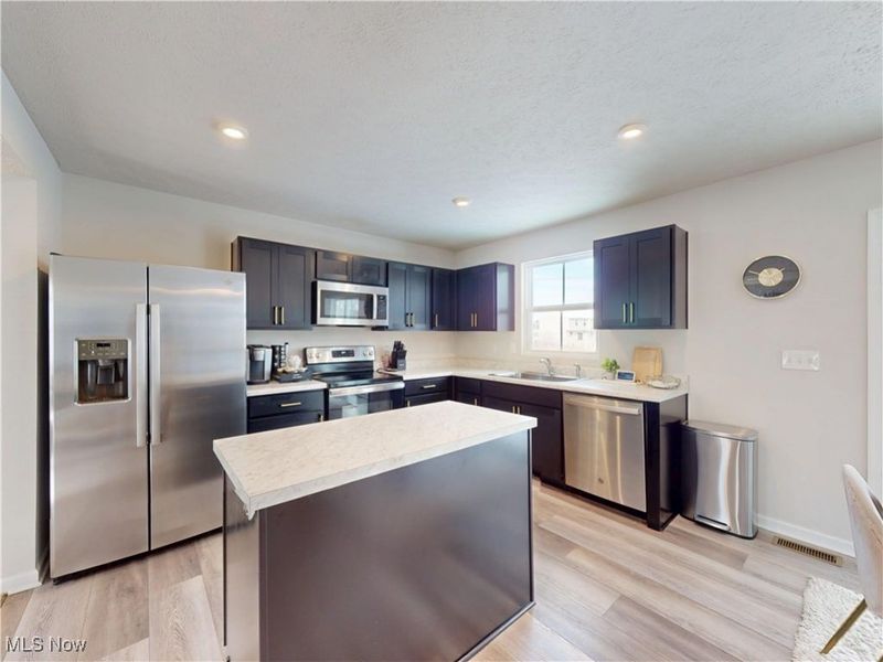 780 Pine Spring Drive, Painesville, OH 44077 Photo 6