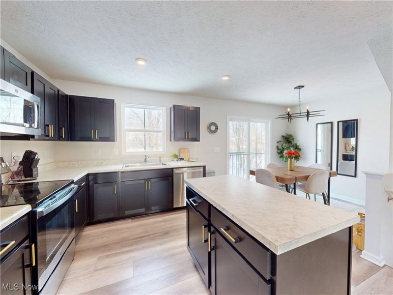 780 Pine Spring Drive, Painesville, OH 44077 Photo 9