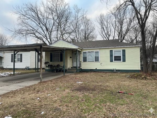 340 N Oak Street , Dewey, OK 74029