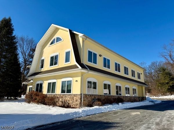 43 Bloomfield Ave, Mountain Lakes, NJ 07046