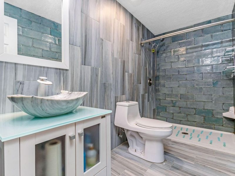 655 Providence Avenue, Unit B, Columbus, OH 43214 Photo 16