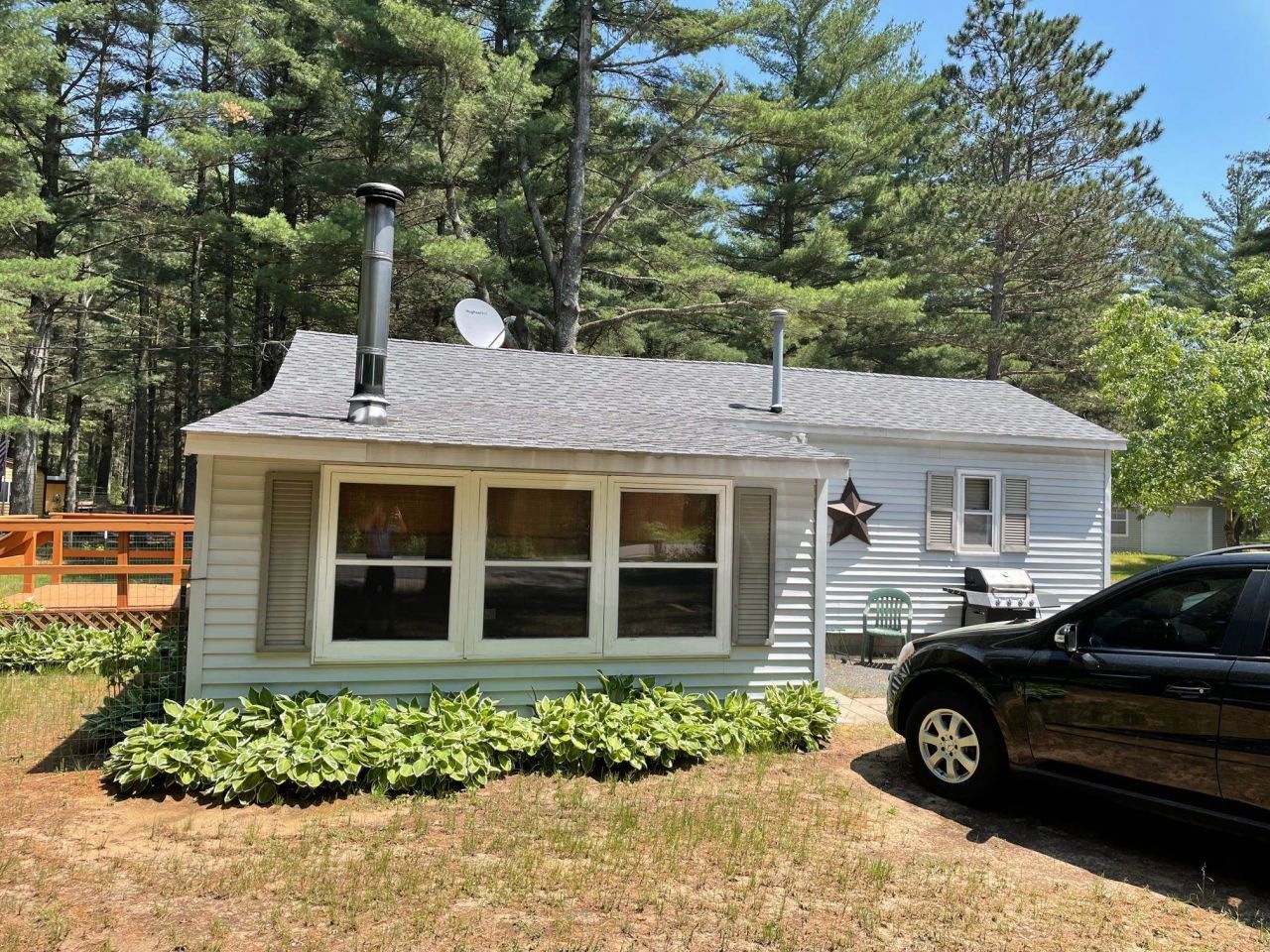 932 10th Avenue, Hancock, WI 54943 Main Photo