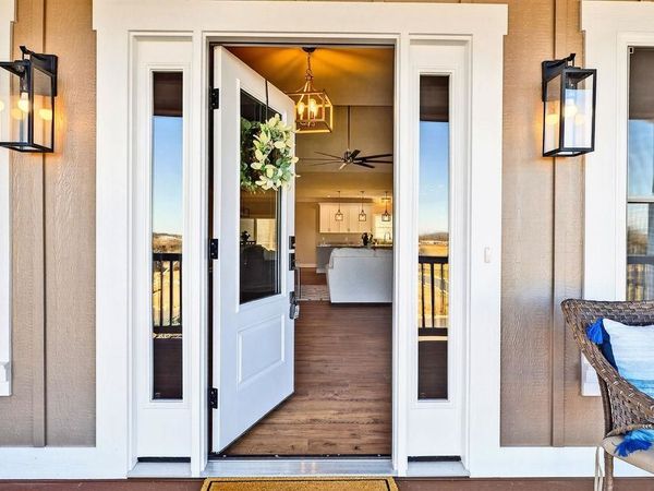 5 ROLLING OAKS DR, FISHERSVILLE, VA 22939