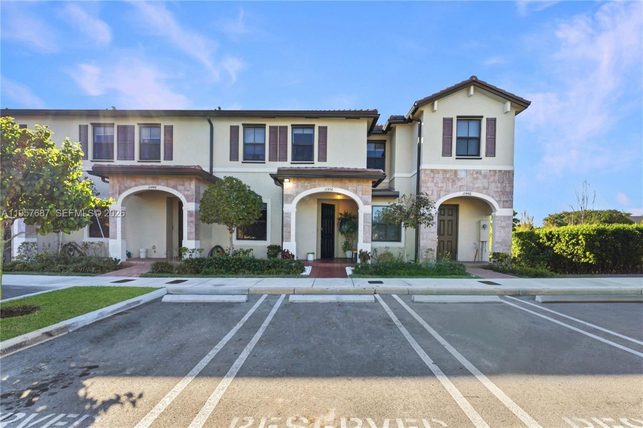 11456 W 33rd Way, Hialeah, FL 33018 Photo