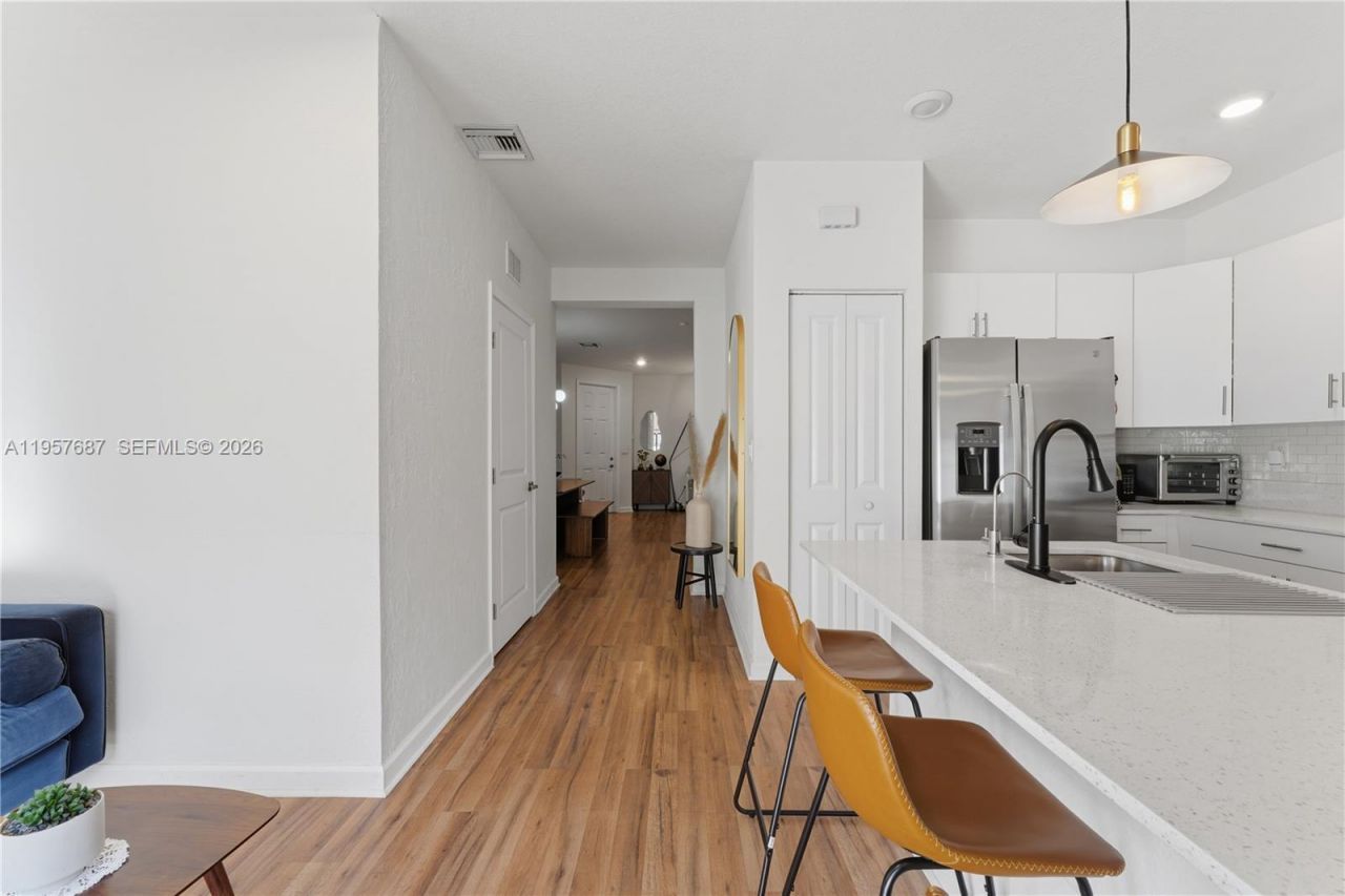 11456 W 33rd Way, Hialeah, FL 33018 Photo