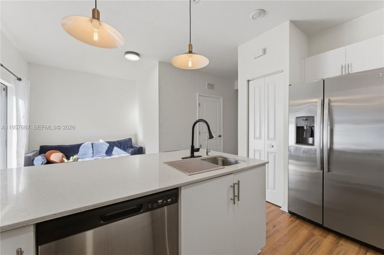 11456 W 33rd Way, Hialeah, FL 33018 Photo