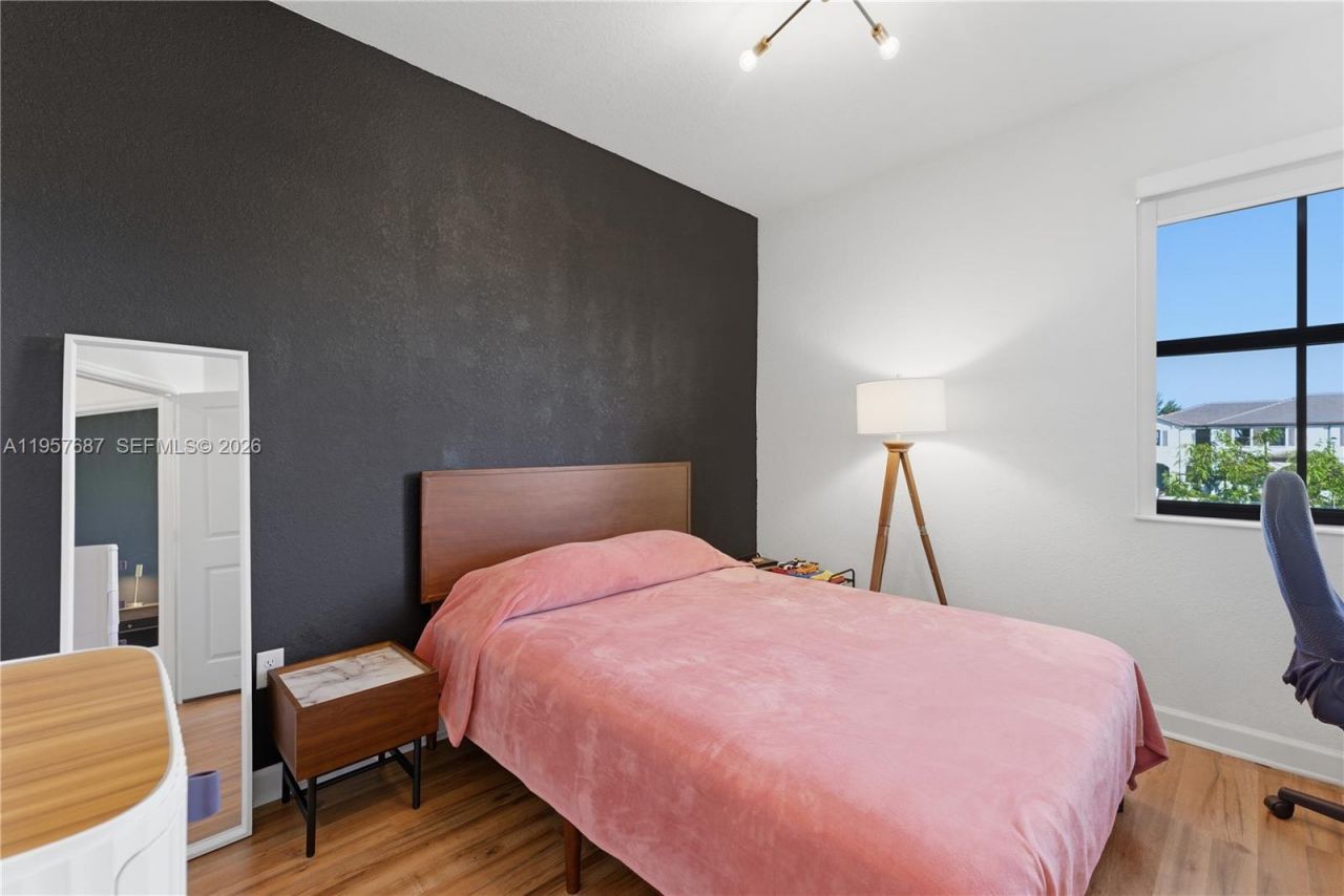 11456 W 33rd Way, Hialeah, FL 33018 Photo