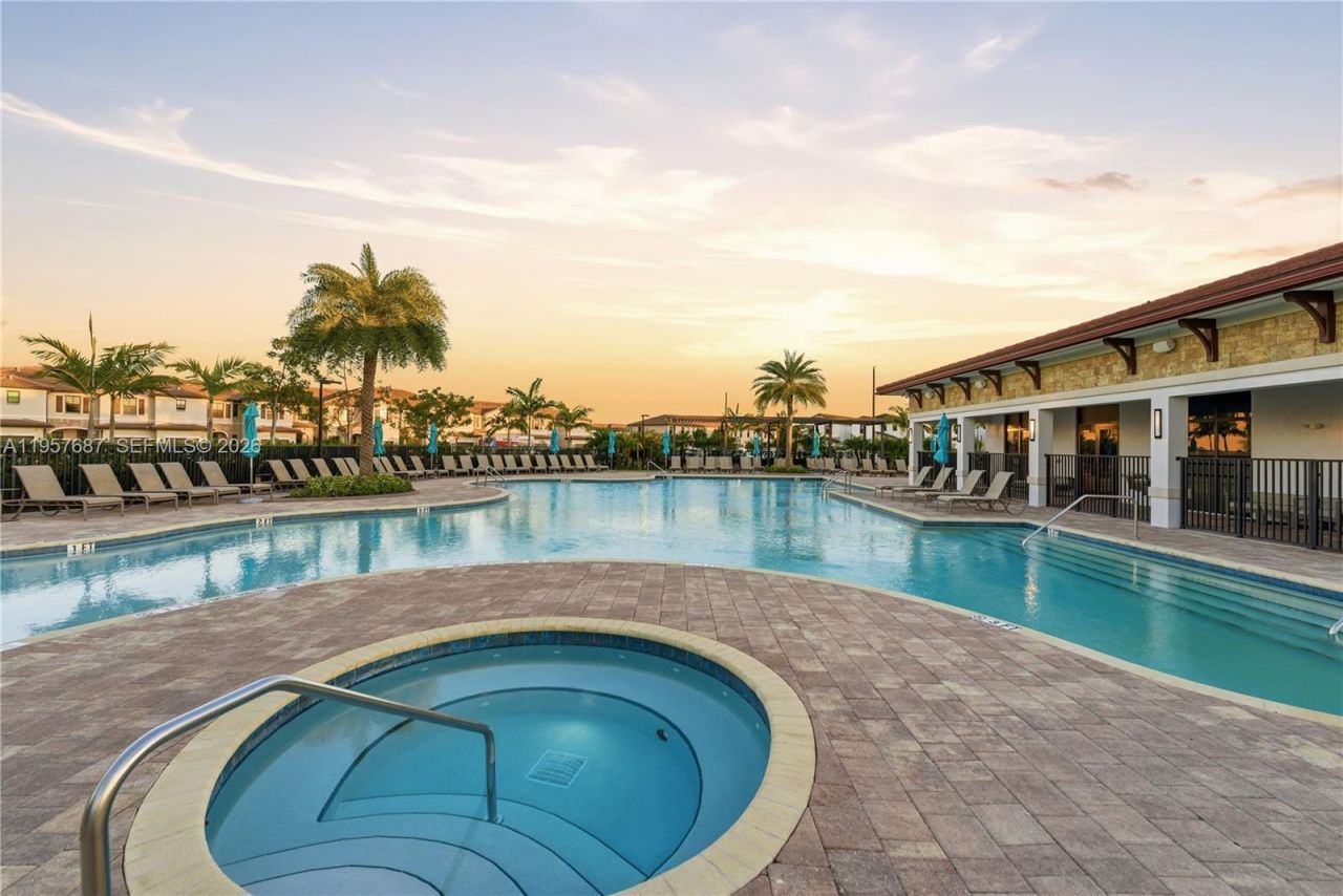 11456 W 33rd Way, Hialeah, FL 33018 Photo