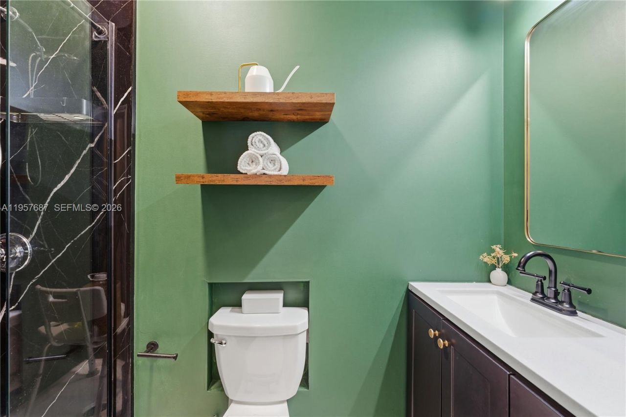 11456 W 33rd Way, Hialeah, FL 33018 Photo