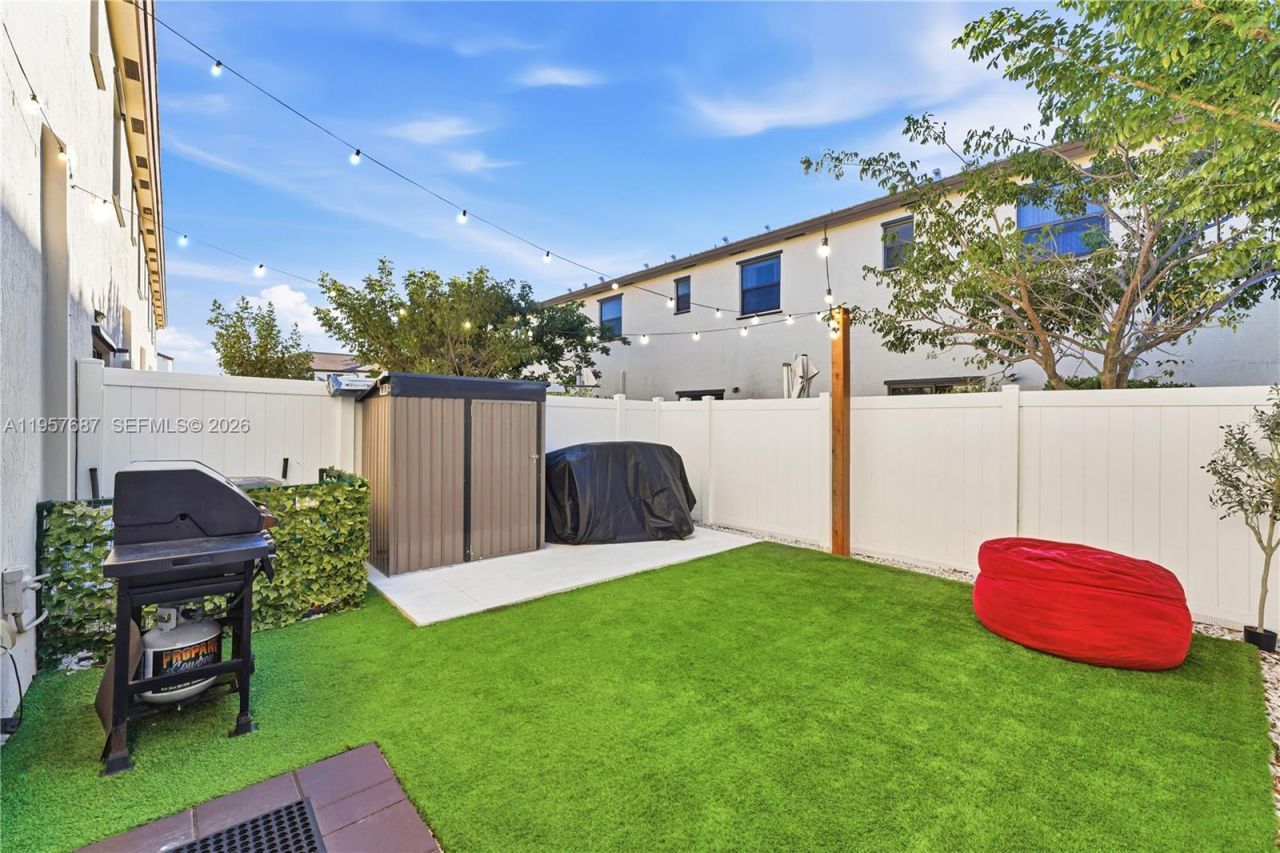 11456 W 33rd Way, Hialeah, FL 33018 Photo