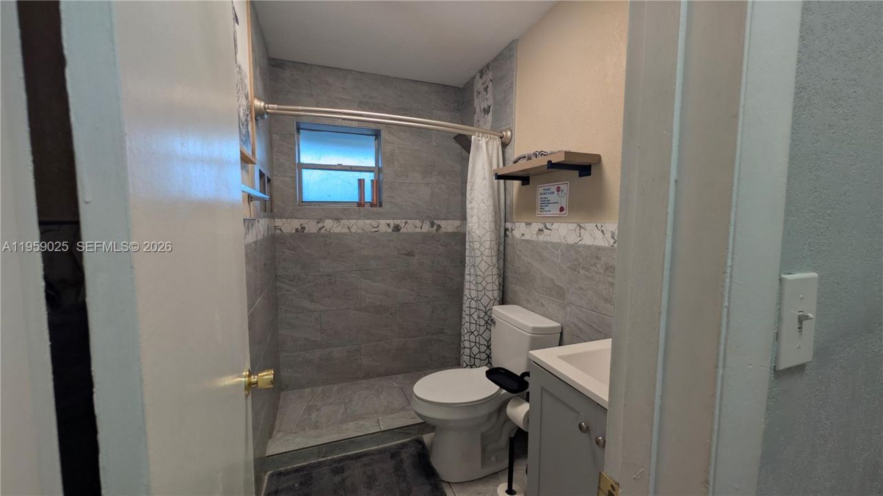 19374 NW 30th Ct, Miami Gardens, FL 33056 Photo