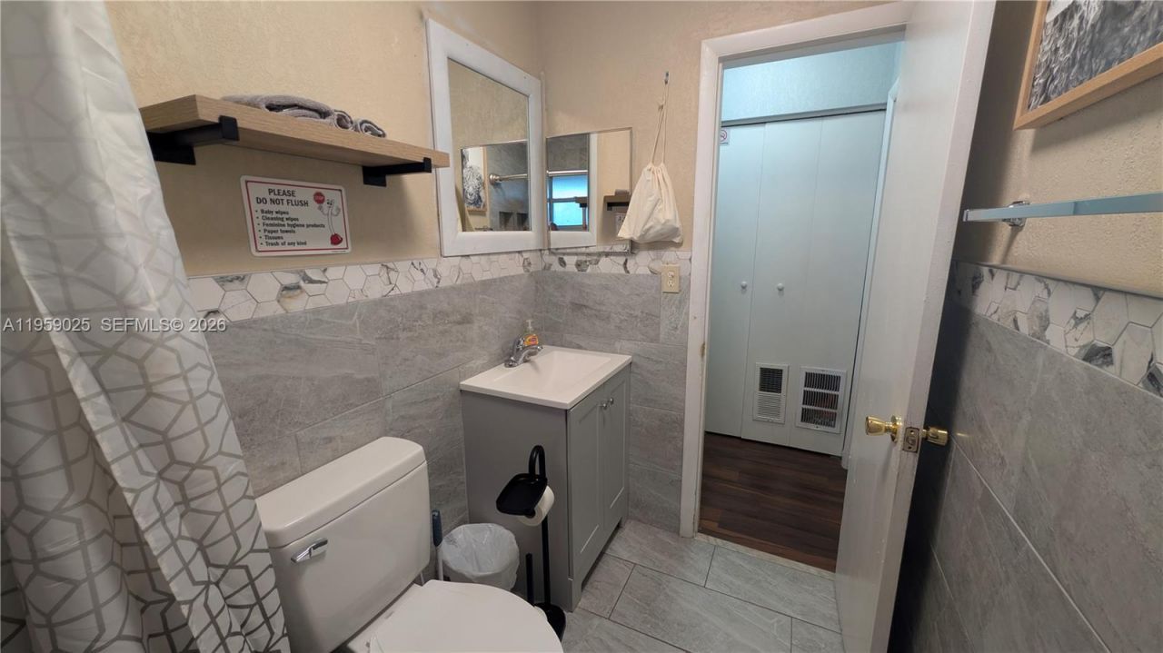 19374 NW 30th Ct, Miami Gardens, FL 33056 Photo