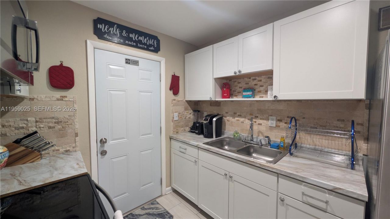 19374 NW 30th Ct, Miami Gardens, FL 33056 Photo