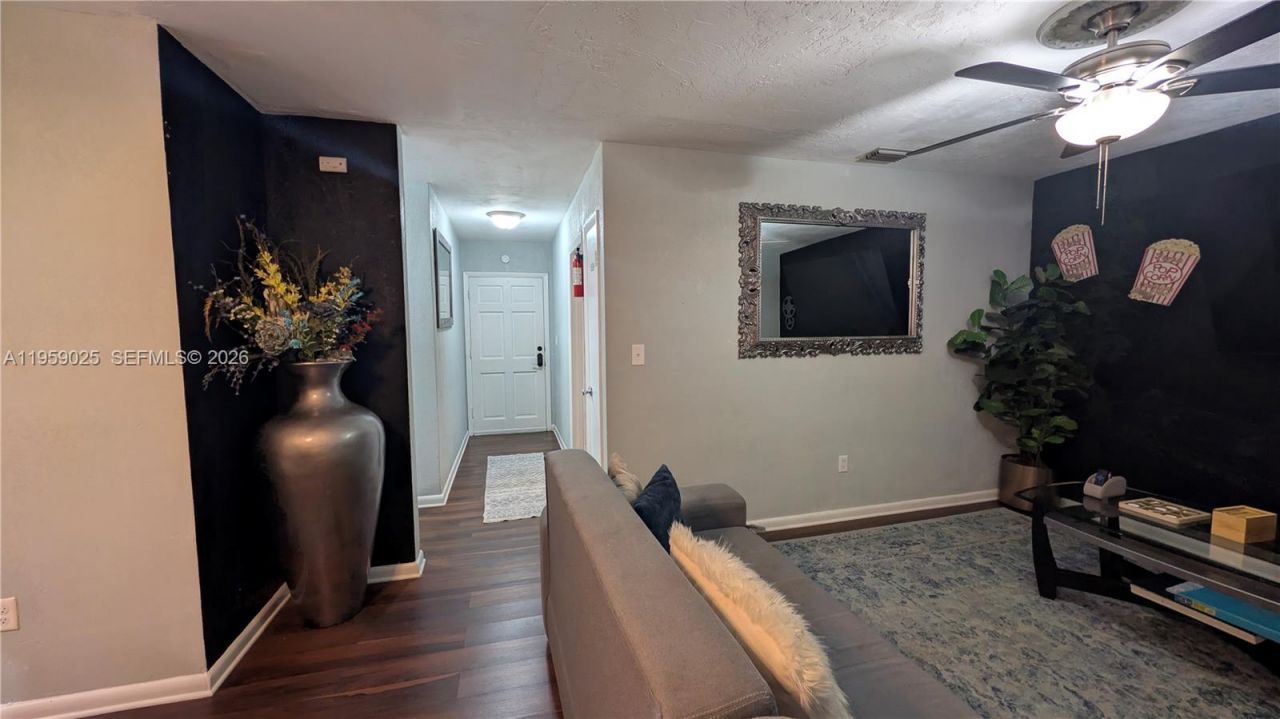 19374 NW 30th Ct, Miami Gardens, FL 33056 Photo