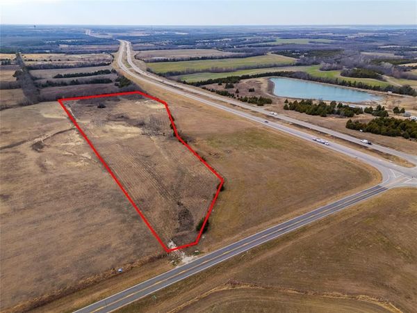 18528 E Fm-1396, Windom, TX 75492