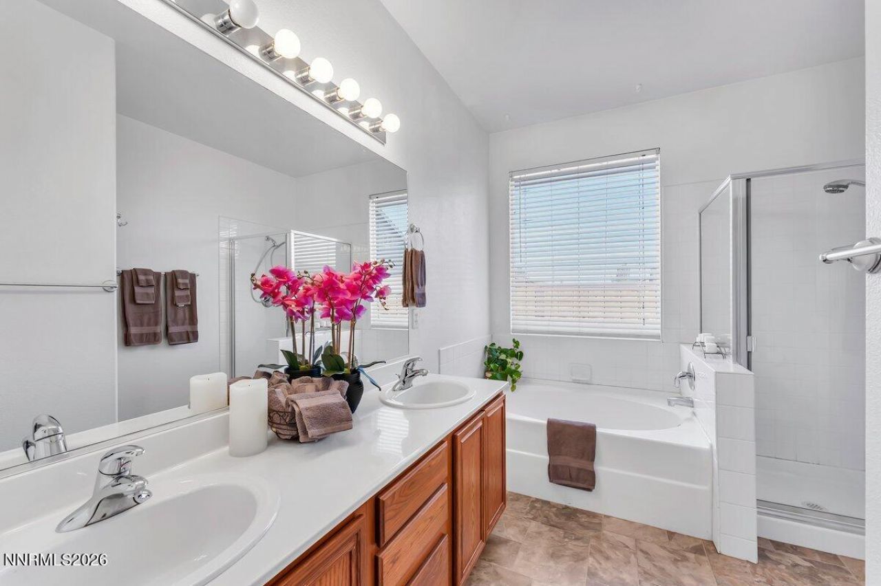 9765 Rock River Drive, Reno, NV 89506 Photo