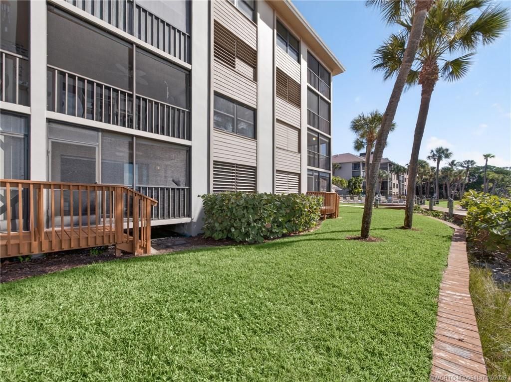 4680 NE Sandpebble Trace, Unit 103, Stuart, FL 34996 Photo