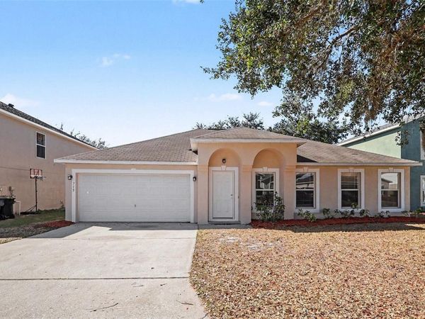 715 LOBELIA DRIVE, DAVENPORT, FL 33837