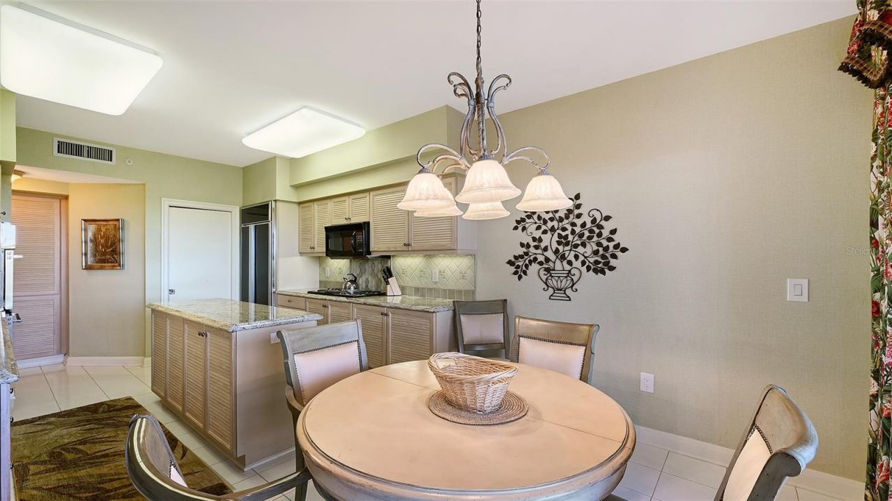 545 Sanctuary Drive, Unit B305, Longboat Key, FL 34228 Photo