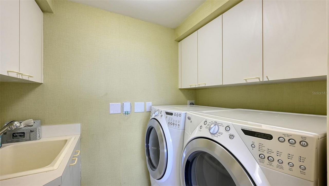 545 Sanctuary Drive, Unit B305, Longboat Key, FL 34228 Photo