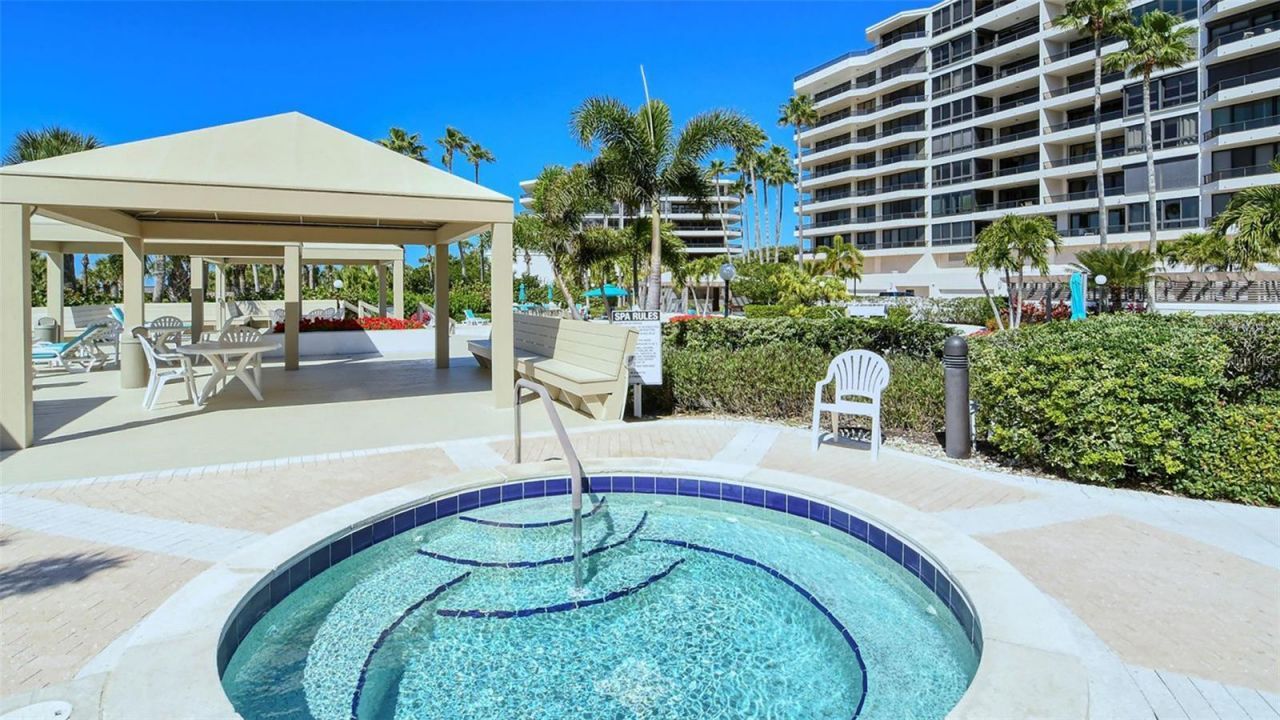 545 Sanctuary Drive, Unit B305, Longboat Key, FL 34228 Photo