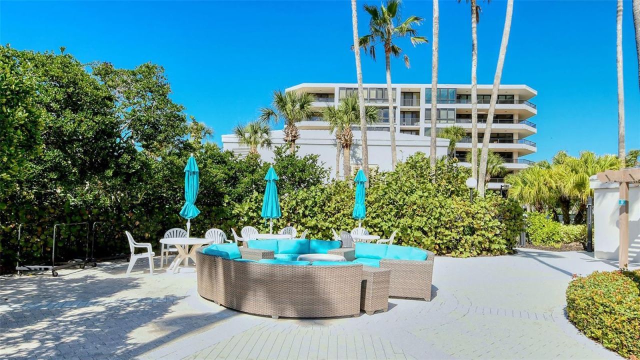 545 Sanctuary Drive, Unit B305, Longboat Key, FL 34228 Photo